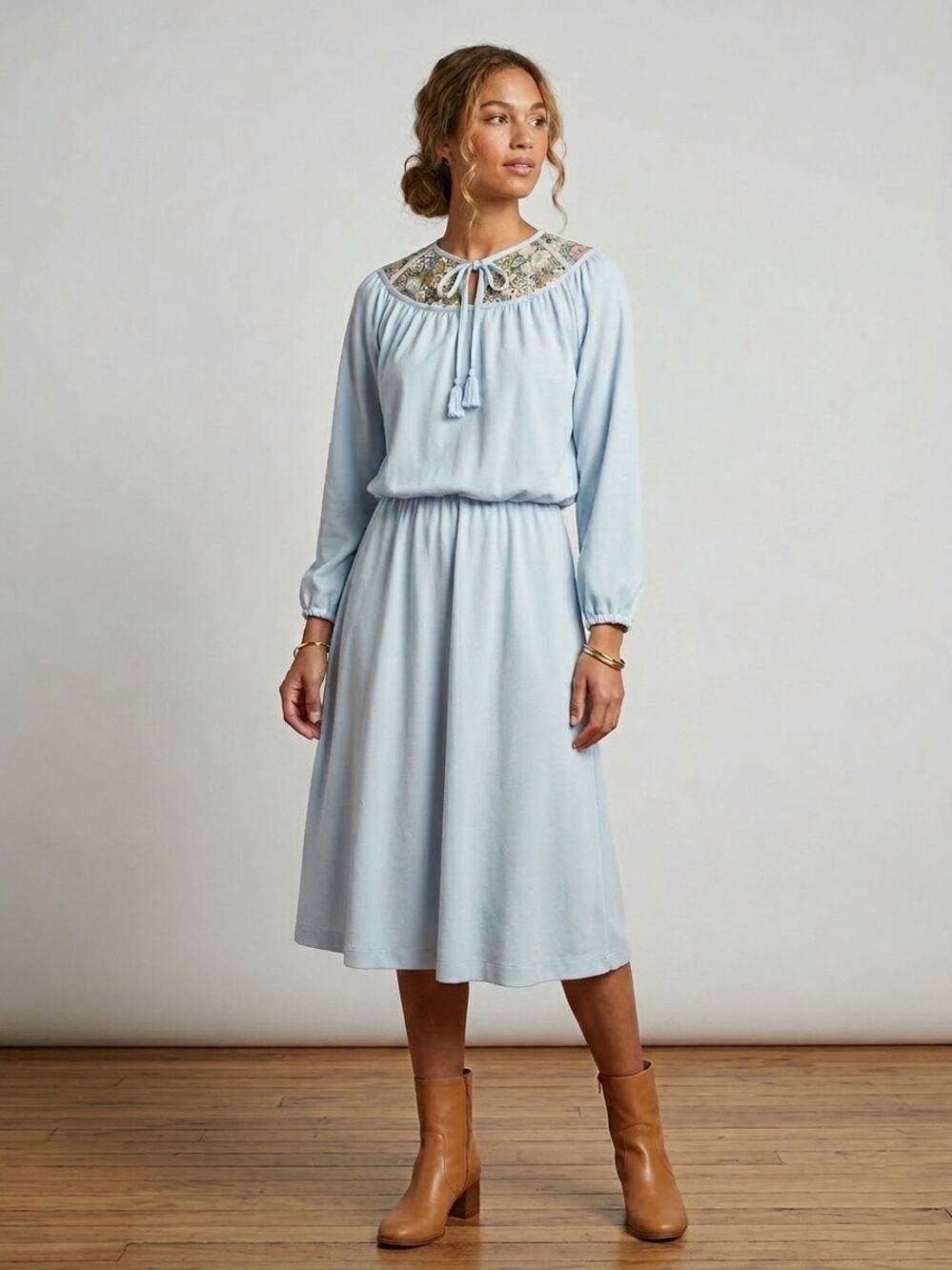 Vintage Handmade 1970s Pastel Blue Floral Cottagecore Blouson Midi Dress Small